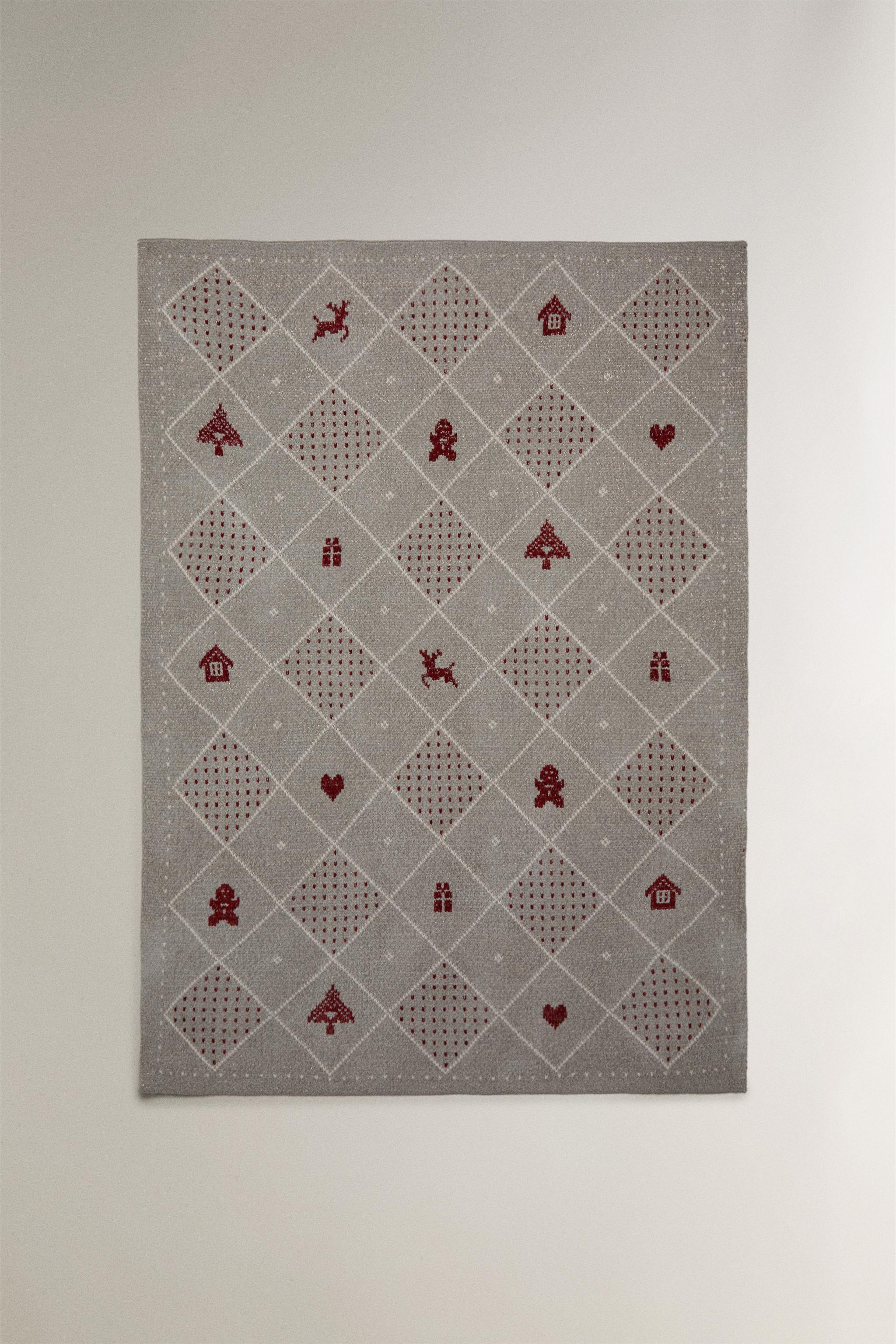 CHILDREN'S CHENILLE CHRISTMAS BLANKET